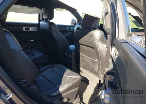 2021 Ford Explorer St z USA, uszkodzony, nr VIN 1FM5K8GC5MGB27091